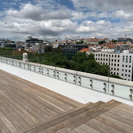 Appartamento New!! Luxury Avenida Da Liberdade Flat- With Rooftop And Pool Lisbona Esterno foto